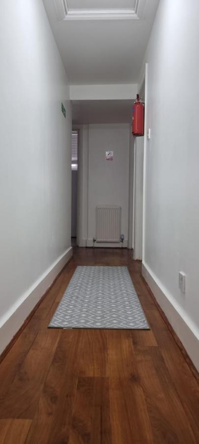 Cricklewood Broadway Guest Home London Exterior foto